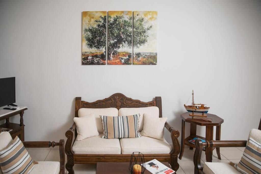 Aegina Town Apartment , With Private Parking Exteriör bild