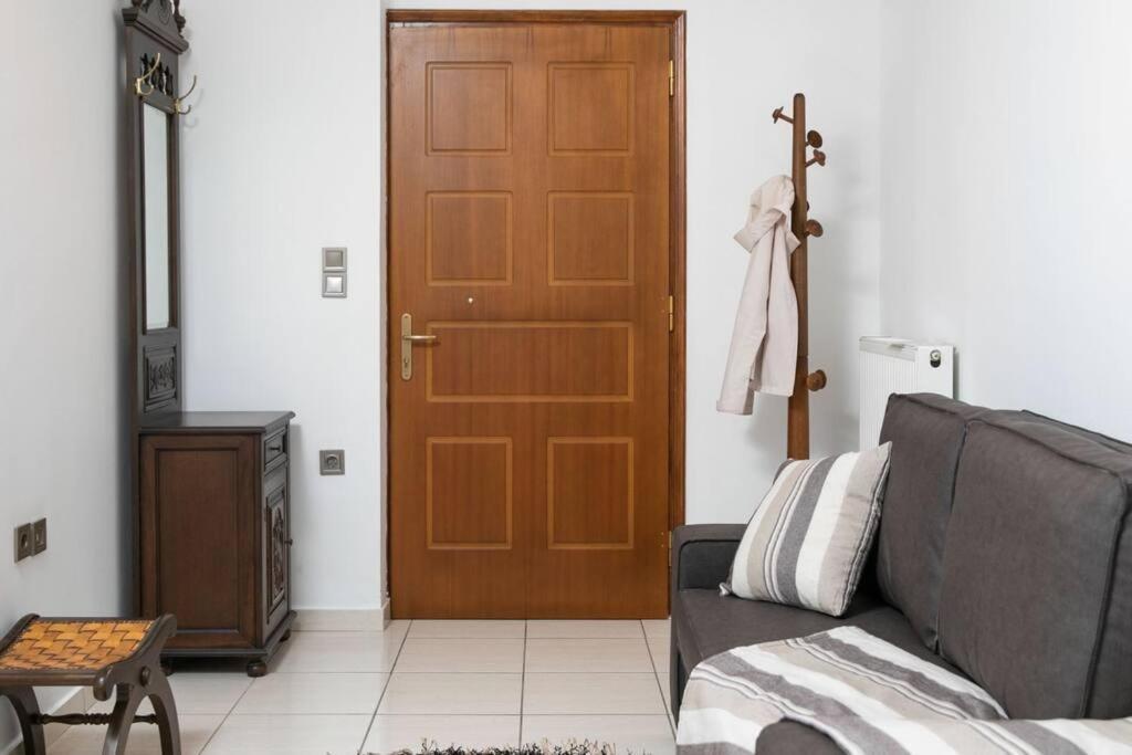 Aegina Town Apartment , With Private Parking Exteriör bild